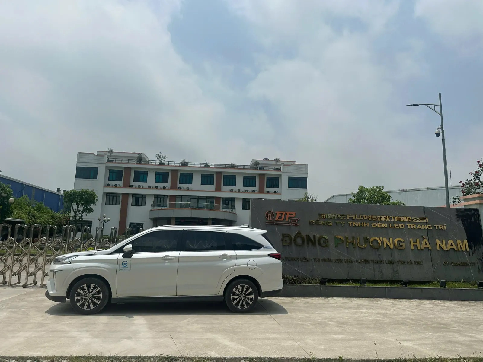 Xe 7 chỗ Hà Nội đi Bái Đính, Tràng An Xe 7 chỗ Hà Nội đi Bái Đính, Tràng An